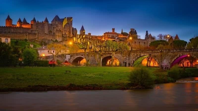 Bel Appartement Avec Cour Au Coeur De La Bastide Carcassonne Ngoại thất bức ảnh